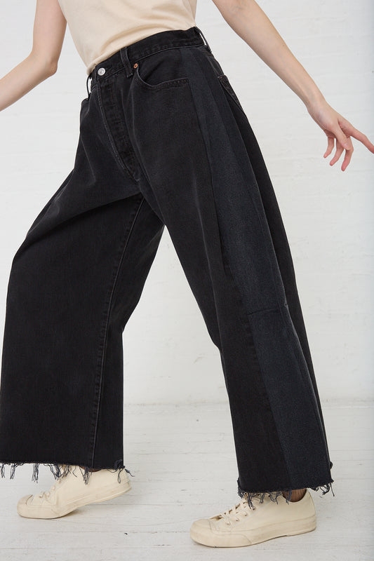 A woman wearing a pair of Lasso in Vintage Black, B Sides wide leg pants.