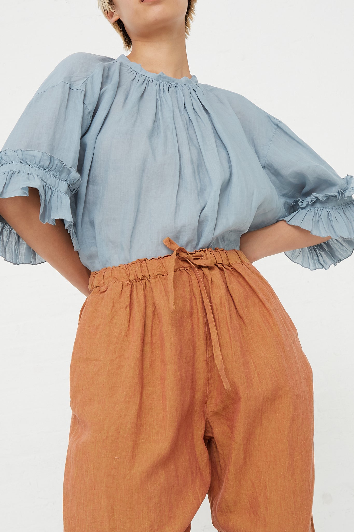 nest Robe - Hemp Yarn Dyed Easy Fit Pant in Brick front waistband detail