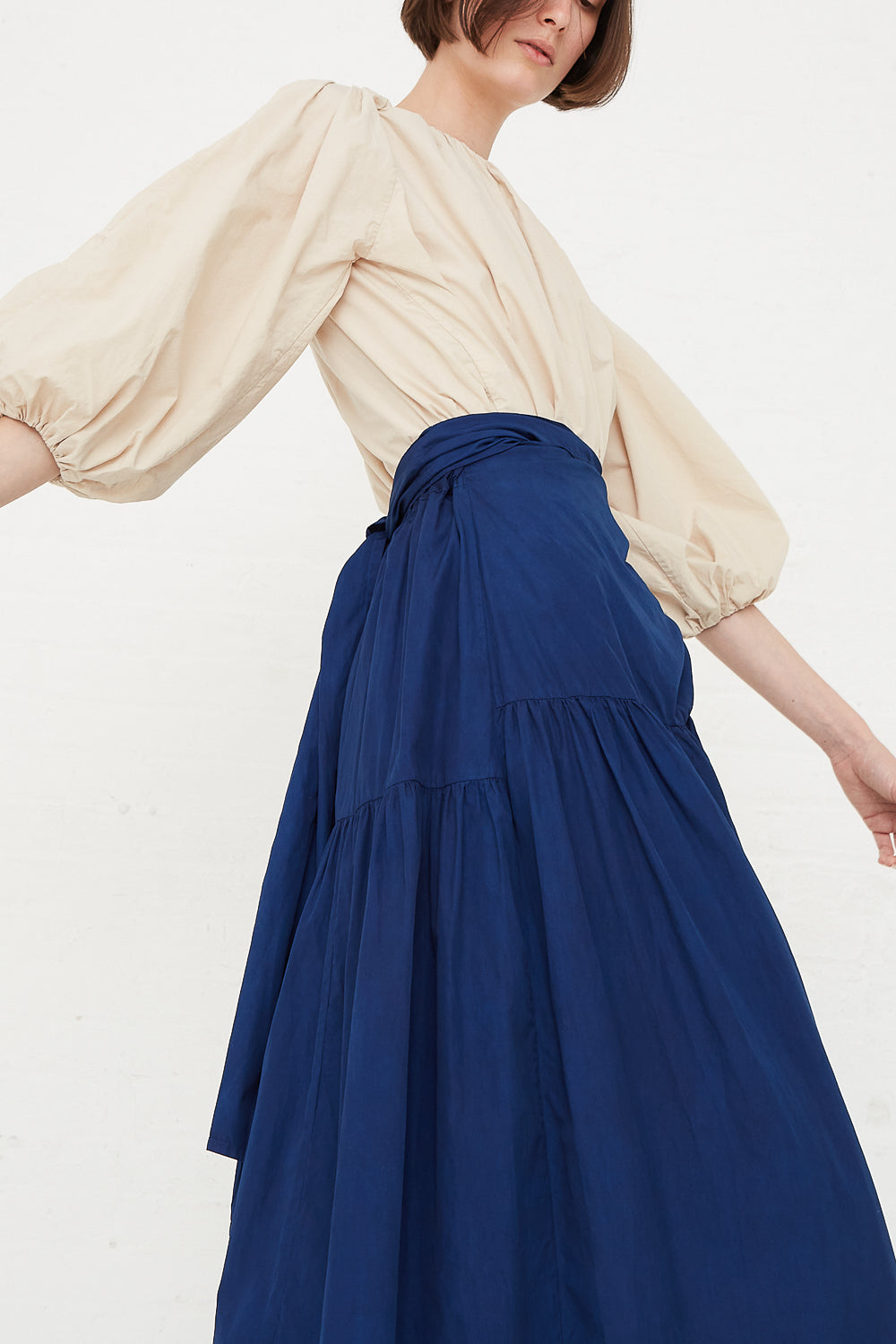 Cosmic Wonder - Suvin Cotton Broadcloth Wrapped Gather Skirt in Ryukyu Indigo side waist detail