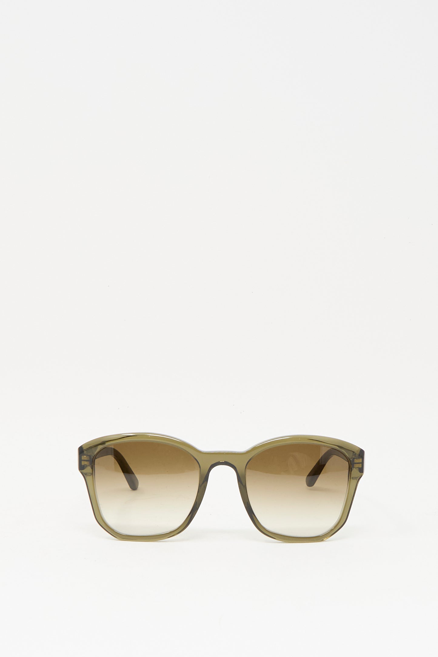 BQE Sunglasses in Turtle by Eva Masaki, crafted from premium Mazzucchelli acetate with gradient brown Zeiss lenses, are displayed against a plain white background.