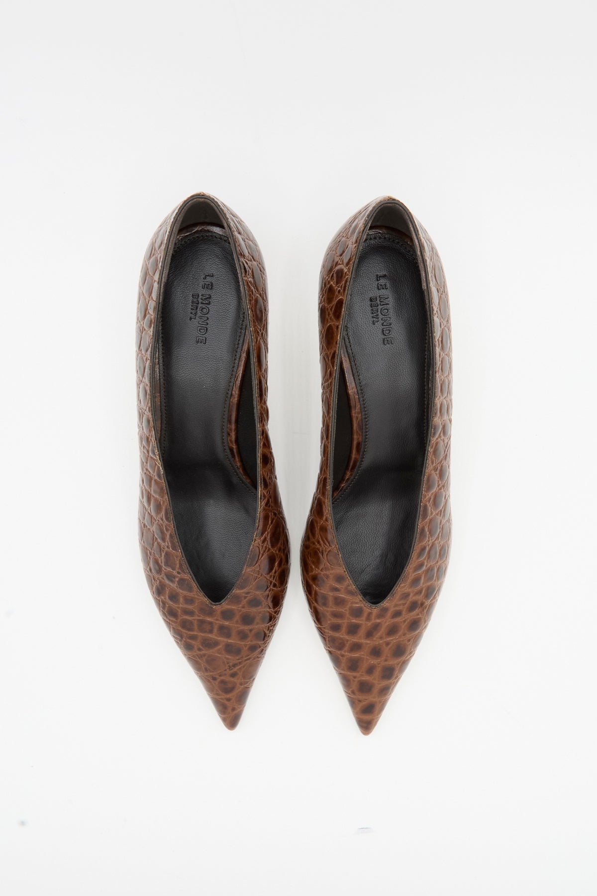 Top view of Le Monde Beryl Babouche Kitten Heel in Castagna, a pointed-toe kitten heel with a deep V topline in brown, snakeskin embossed leather.