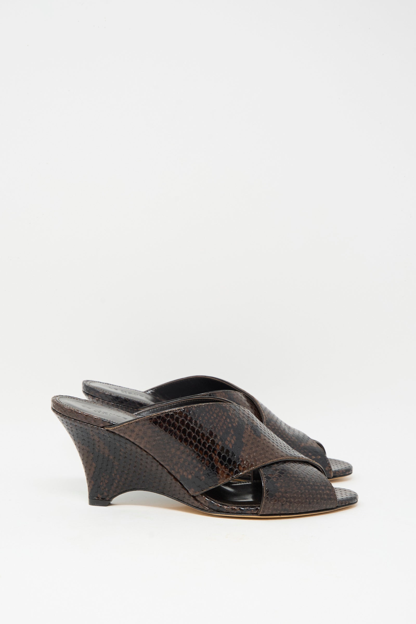The Luca Mule in Snake Chocolate by Le Monde Beryl is a brown calf leather wedge-heeled sandal with open toes, handcrafted in Italy and shown on a plain white background.