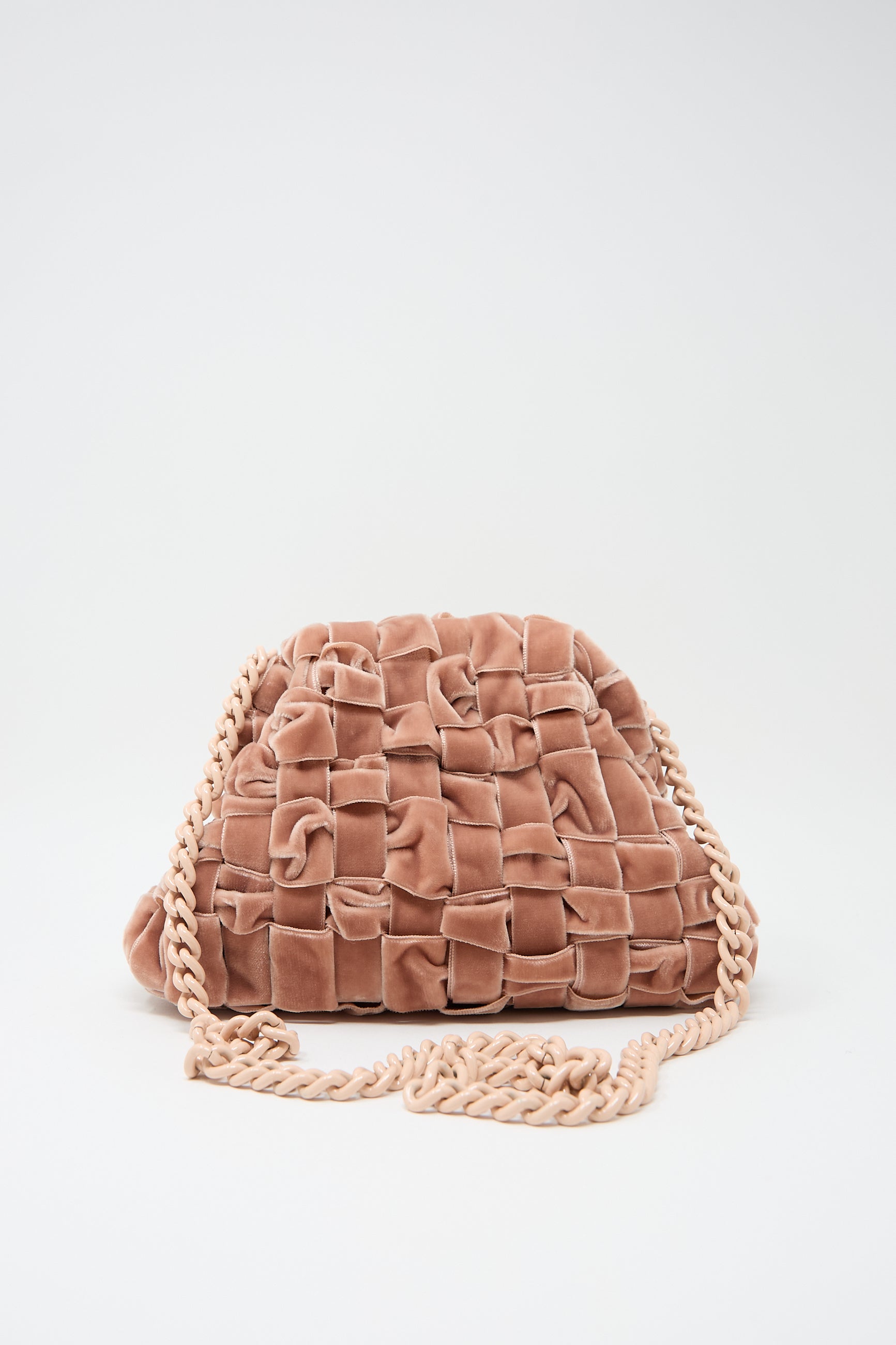 A Velvet Mini Game Bag in Cipria by Maria La Rosa, featuring a handwoven texture and a light brown shade, complemented with a matching chunky chain shoulder strap, displayed against a plain white background.