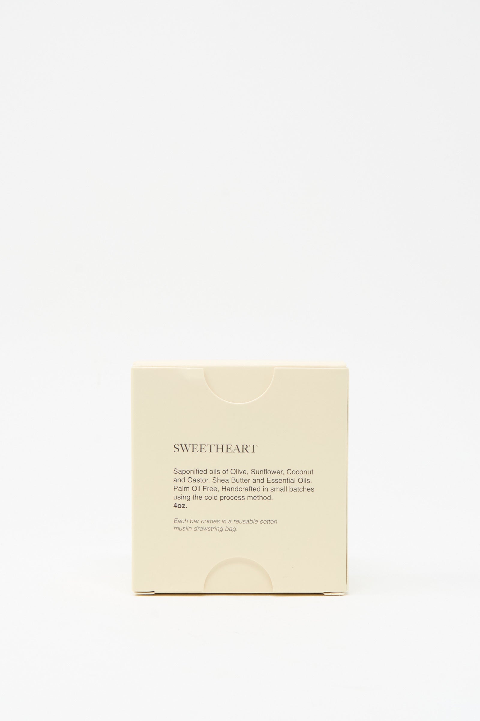 The Quiet Botanist’s Sweetheart Floral Daphne Soap Bar is handmade in Turkey with natural oils and shea butter. Ideal for sensitive skin, this 4 oz beige bar comes in reusable cotton packaging.