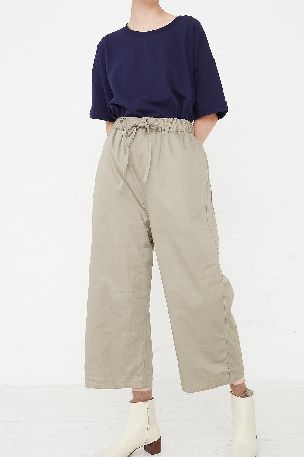 Ichi - Pant in Greige front view