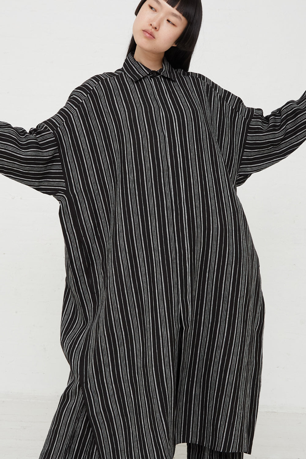 Jan-Jan Van Essche - Linen Batist Shirt in Contrast Stripe front detail