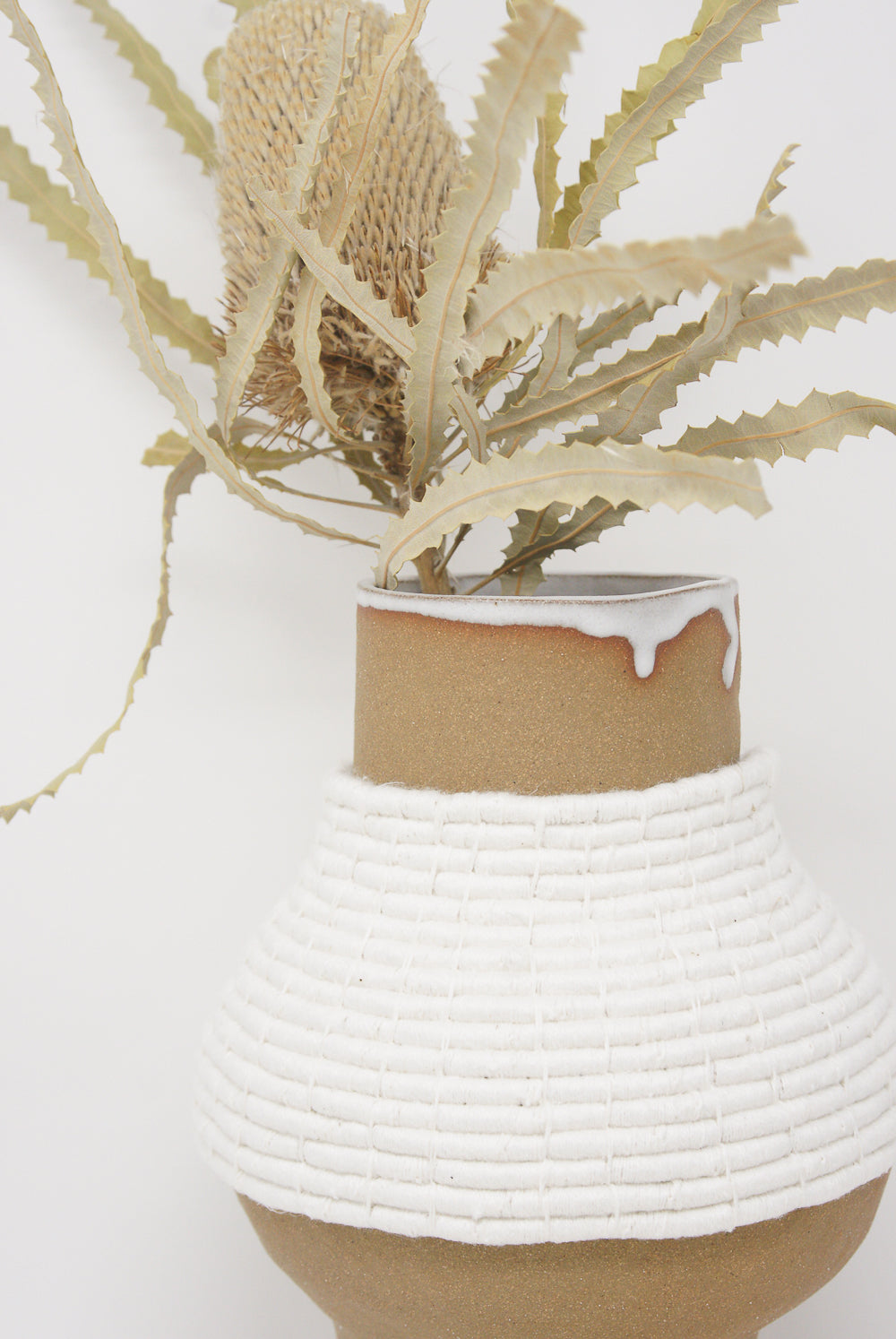 Karen Tinney Vessel #724 in Natural/White weaving detail with flower