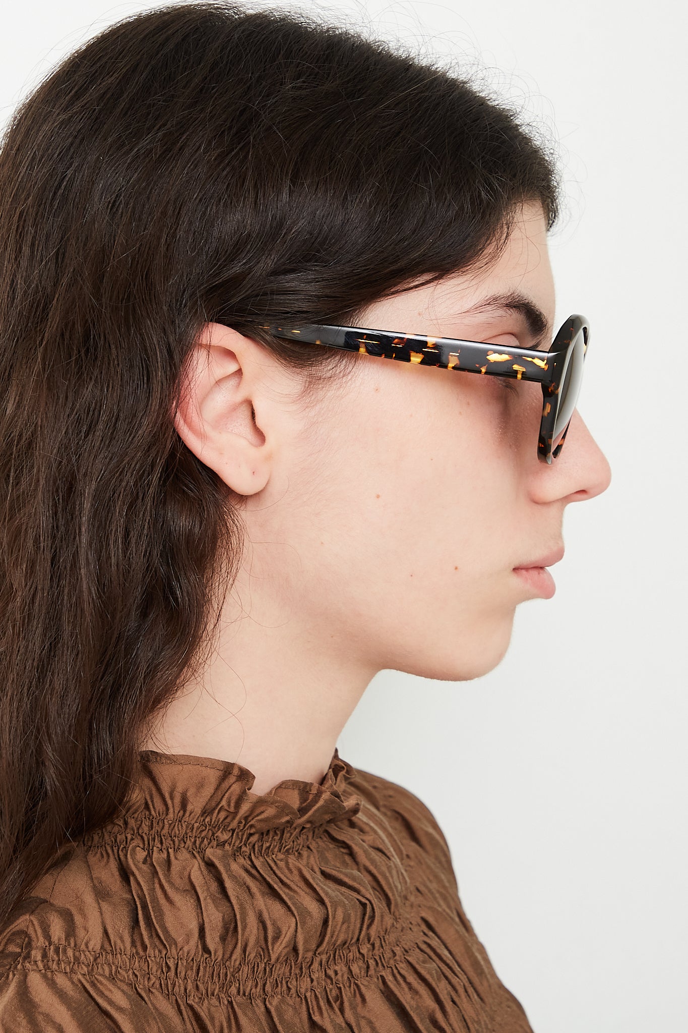 Eva Masaki 001 Sunglasses in Gotham side view on model