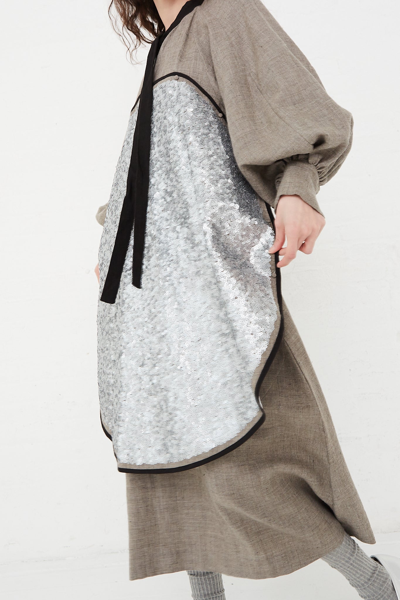COSMIC WONDER Linen and Wool Sharkskin Bowtie Dress in Grey - Oroboro Store