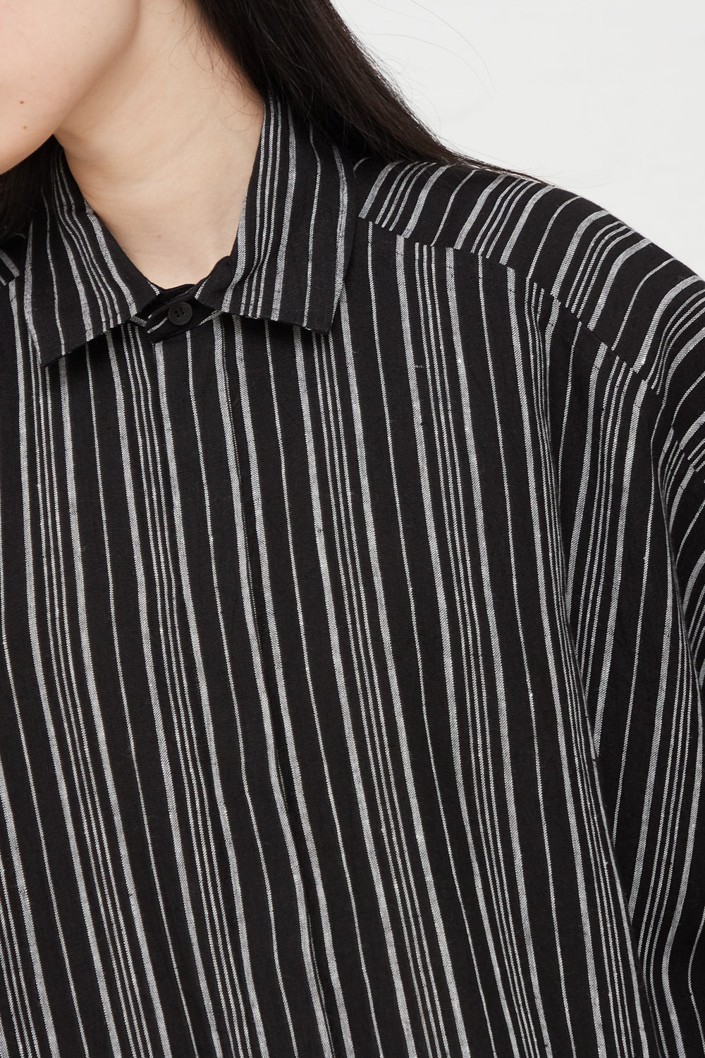 Jan-Jan Van Essche - Linen Batist Shirt in Contrast Stripe stripe detail